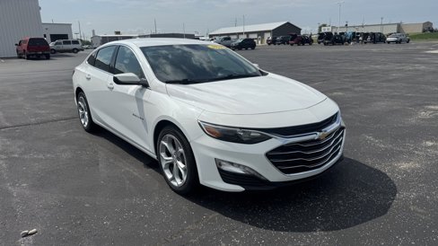 Used 2022 Chevrolet Malibu LT image 1