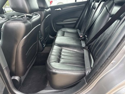 Used 2018 Chrysler 300 S w/ 300S Premium Group image 11