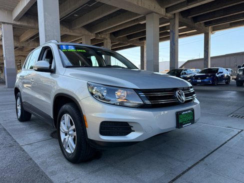 Used 2015 Volkswagen Tiguan S image 3