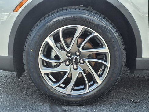 Used 2021 Lincoln Corsair AWD image 23