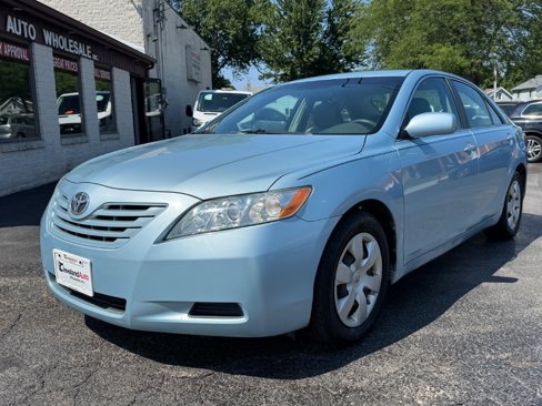 Used 2009 Toyota Camry LE image 2