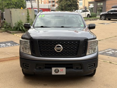 Used 2017 Nissan Titan S image 32