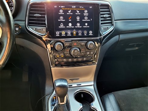 Used 2021 Jeep Grand Cherokee Laredo X image 17
