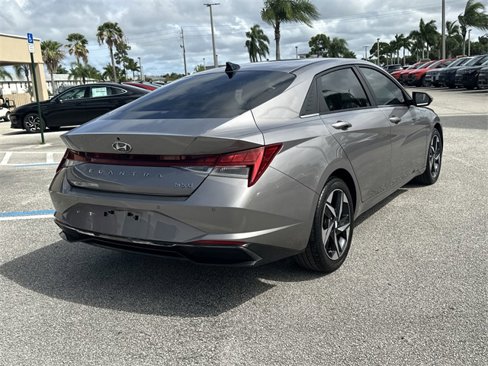 Used 2023 Hyundai Elantra Limited w/ Cargo Package image 6