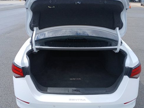 Used 2023 Nissan Sentra S image 22