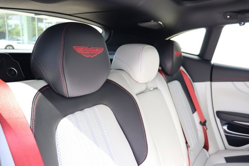 Used 2025 Aston Martin DBX 707 image 24