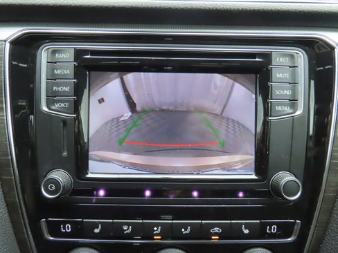 Used 2016 Volkswagen Passat 1.8T SE image 15
