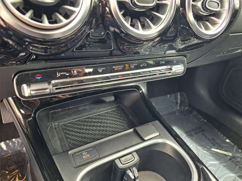 Used 2024 Mercedes-Benz CLA 250 image 22