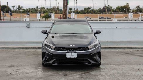 Used 2023 Kia Forte LXS w/ LXS Technology Package image 3