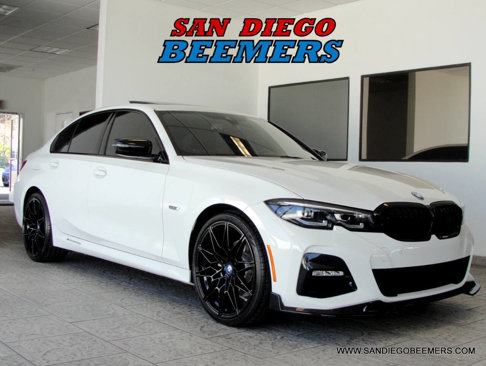 Used 2022 BMW 330e w/ M Sport Package image 32