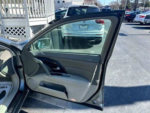 Used 2010 Acura RL image 21