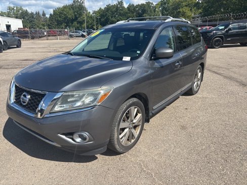 Used 2016 Nissan Pathfinder Platinum w/ Family Entertainment Package image 19