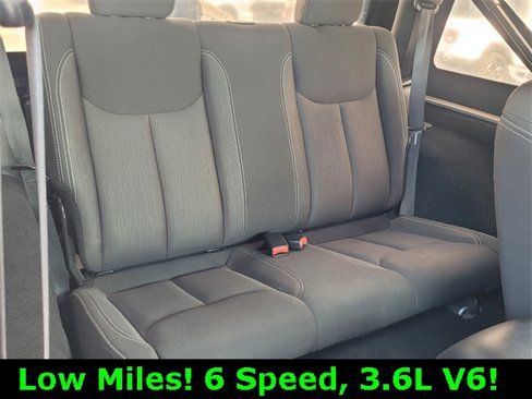 Used 2015 Jeep Wrangler Sahara w/ Connectivity Group image 17