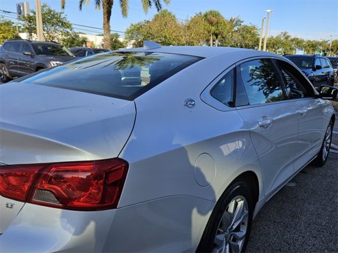 Used 2016 Chevrolet Impala LT w/ Convenience Package image 13