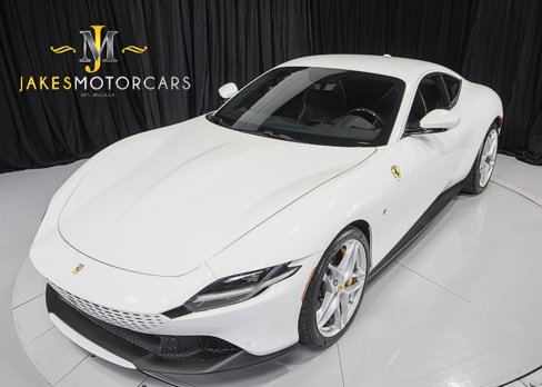 Used 2022 Ferrari Roma image 18