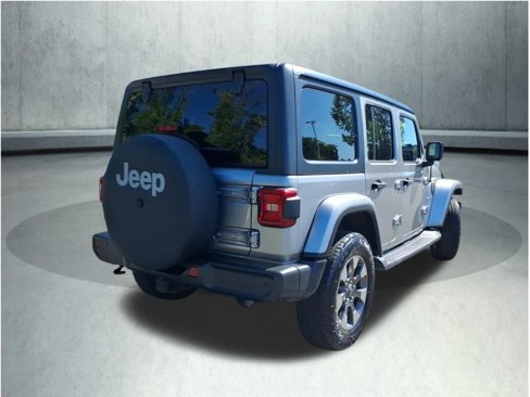 Used 2018 Jeep Wrangler Unlimited Sahara image 17