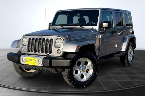 Used 2015 Jeep Wrangler Unlimited Sahara w/ Max Tow Package image 12