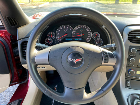 Used 2007 Chevrolet Corvette Coupe w/ Preferred Equipment Group image 18