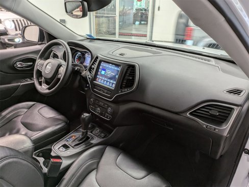 Used 2022 Jeep Cherokee Latitude Lux w/ Sun & Sound Group image 23
