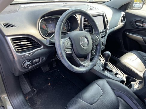 Used 2020 Jeep Cherokee Limited image 11