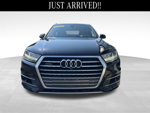 Used 2018 Audi Q7 3.0T Prestige image 2