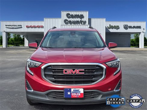 Used 2020 GMC Terrain SLE w/ Driver Convenience Package image 2
