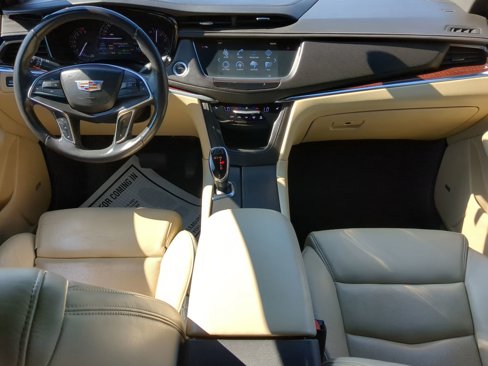 Used 2017 Cadillac XT5 Luxury w/ Driver Awareness Package image 42
