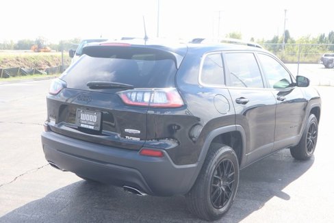 Used 2019 Jeep Cherokee Latitude Plus image 23