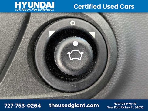 Used 2019 Ford Fiesta SE image 22