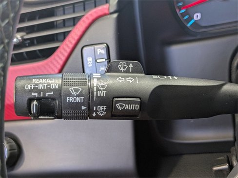Used 2017 GMC Yukon SLT image 29