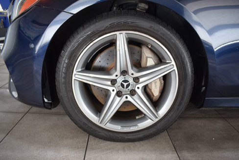 Used 2018 Mercedes-Benz E 300 4MATIC w/ Premium 1 Package image 31