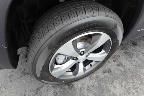 Used 2020 Jeep Cherokee Limited image 36