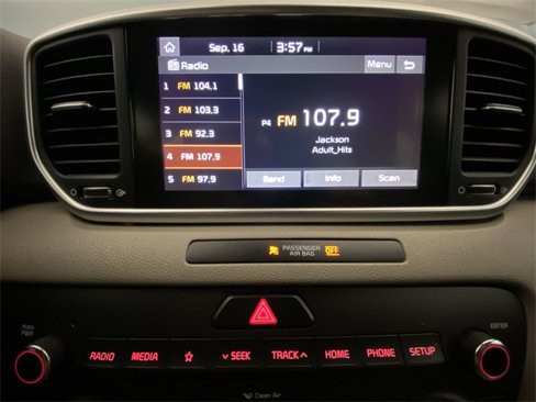 Used 2020 Kia Sportage LX w/ LX Popular Package image 16