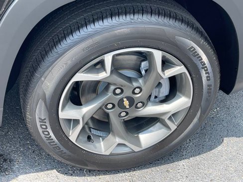 New 2025 Chevrolet Trax LT w/ Driver Confidence Package image 26