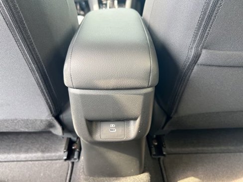 New 2025 Nissan Versa SV image 17