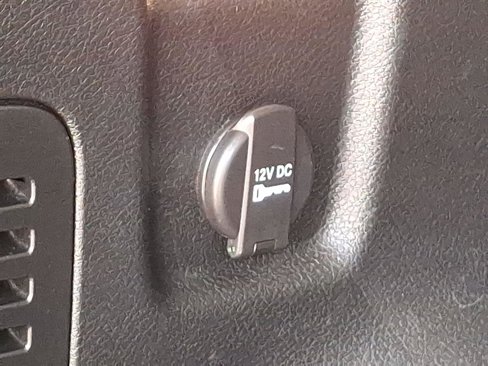 Certified 2015 Jeep Renegade Limited image 29