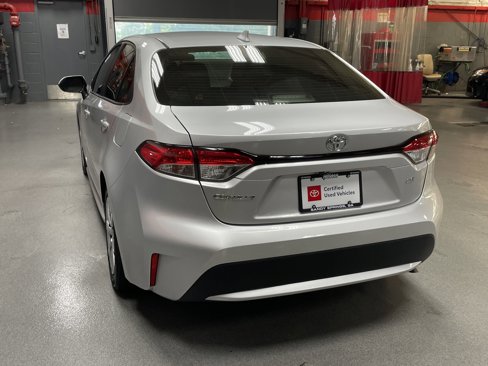 Used 2020 Toyota Corolla LE image 43