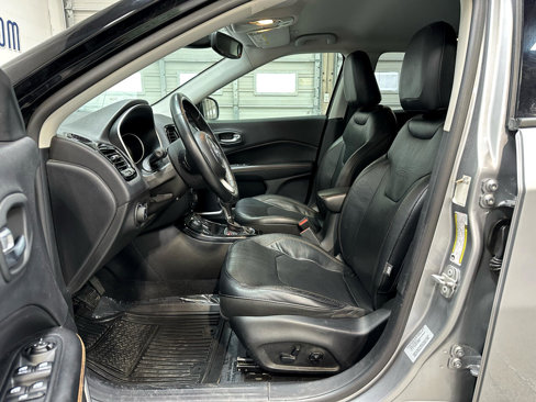 Used 2017 Jeep Compass Limited image 10
