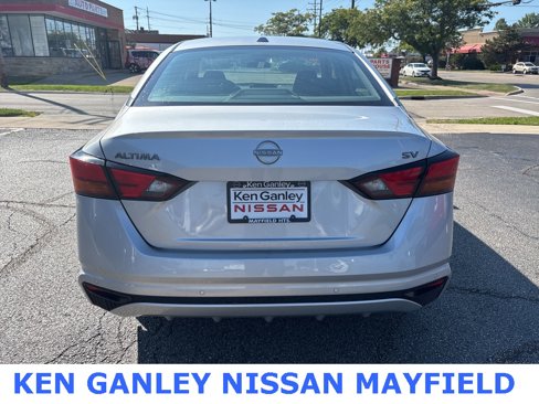 Used 2023 Nissan Altima 2.5 SV image 6