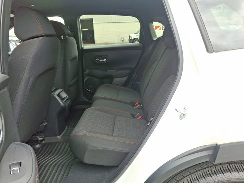Used 2024 Honda HR-V Sport image 12