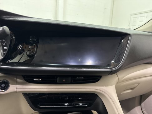 Used 2021 Buick Envision Essence image 42