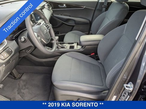 Used 2019 Kia Sorento LX image 15