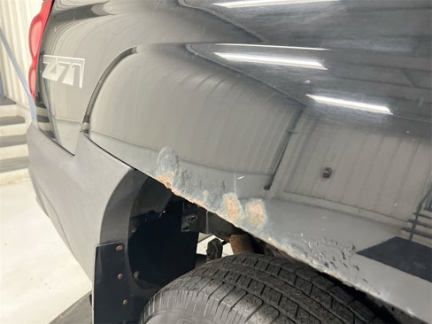 Used 2003 Chevrolet Avalanche 4x4 w/ Suspension Package, Off-Road image 29