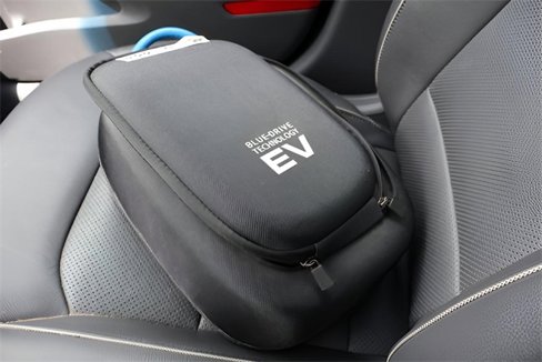 Used 2019 Hyundai Ioniq Limited image 20