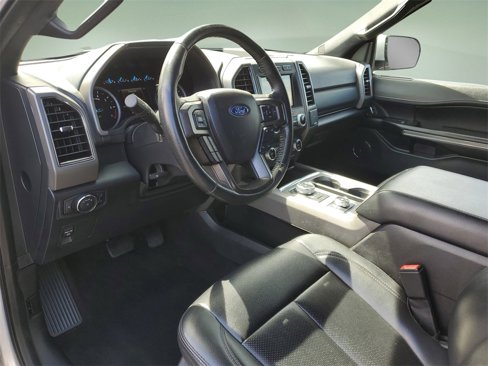 Used 2019 Ford Expedition XLT w/ Equipment Group 201A image 18