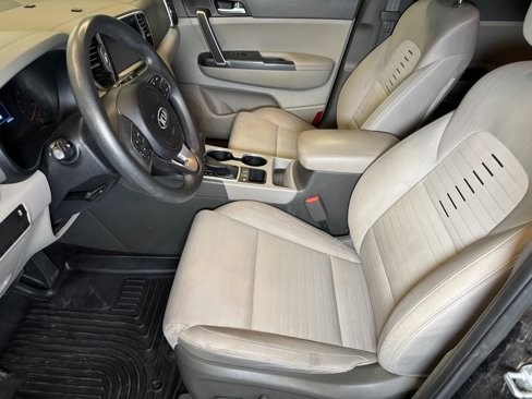 Used 2017 Kia Sportage LX w/ LX Popular Package image 19