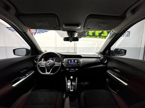 Used 2020 Nissan Kicks SR w/ Exterior Package image 28
