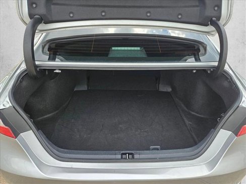 Used 2020 Toyota Camry SE image 18