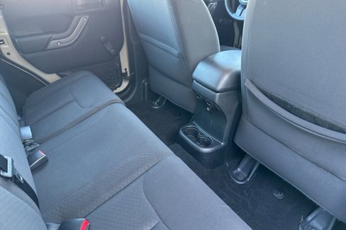 Used 2018 Jeep Wrangler Unlimited Sport w/ Connectivity Group image 14