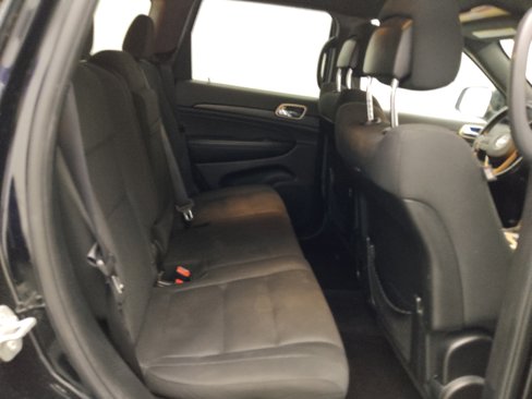 Used 2017 Jeep Grand Cherokee Laredo image 19